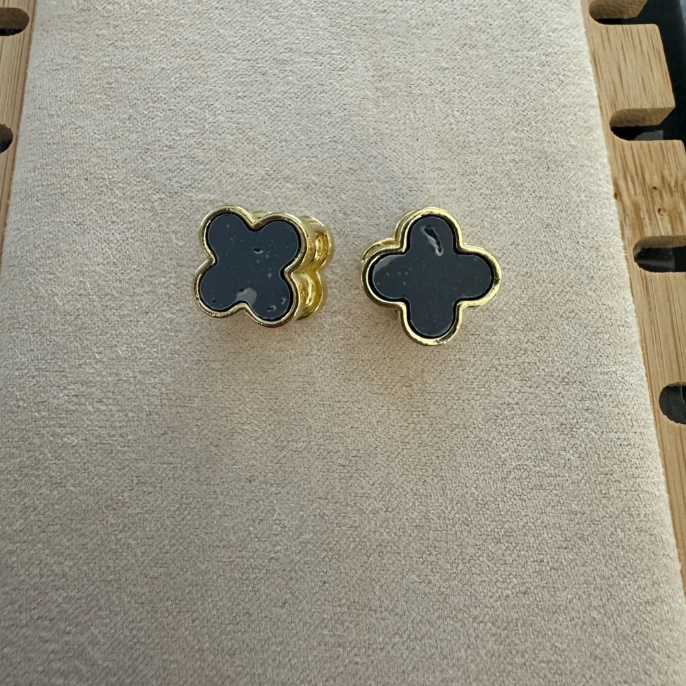 Chic Gold and Black Clover Earrings - Picture 5 of 5